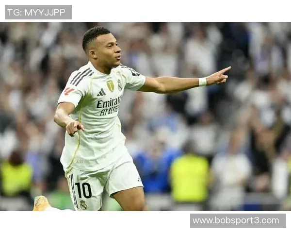 西甲最新动态皇马暂时领先巴萨今晚迎战塞维亚挑战